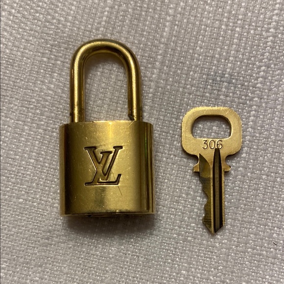 Louis Vuitton Gold Padlock & 1 Key #306 - Picture 2 of 6